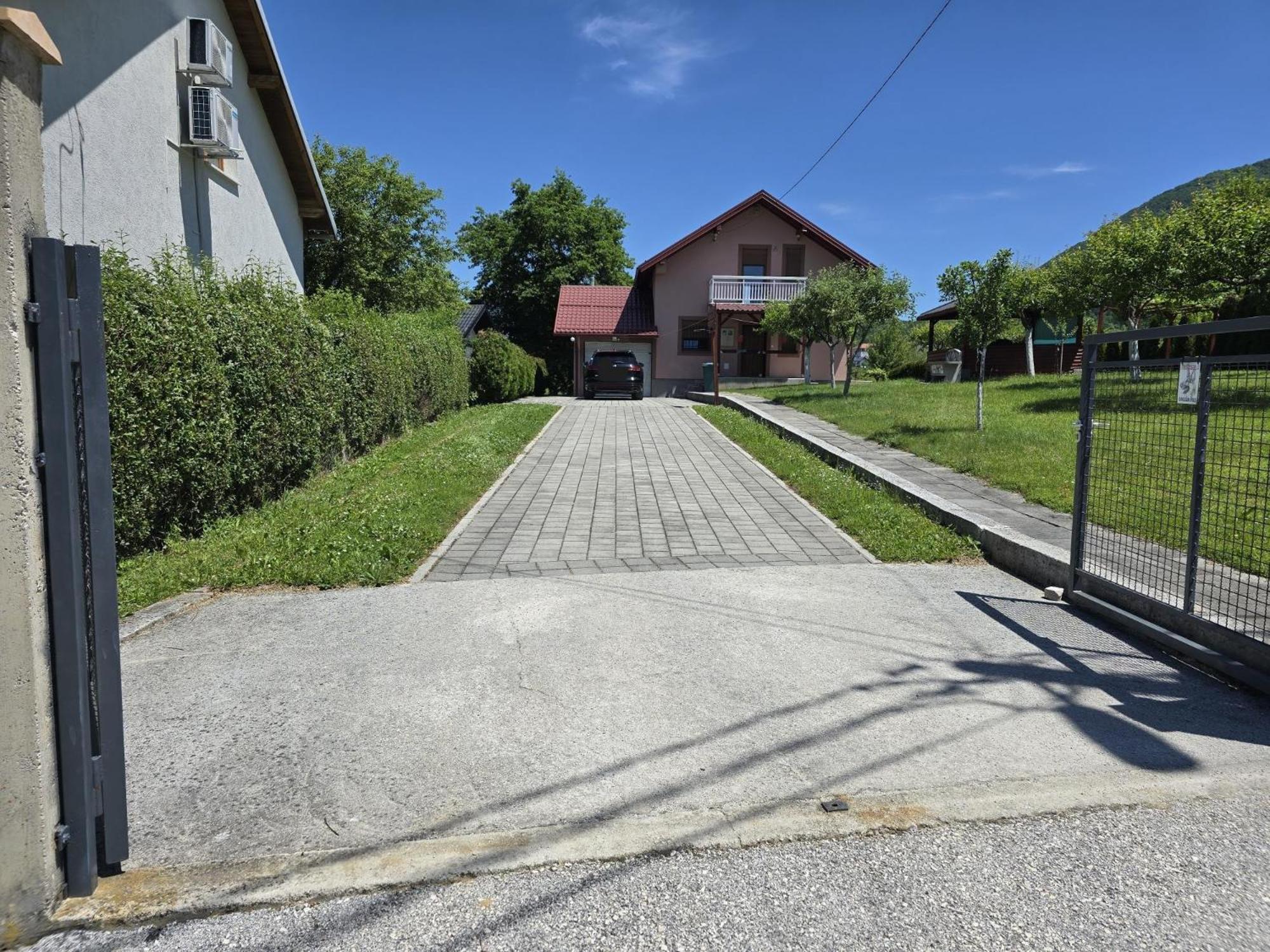 Usivak For Quiet Near Sarajevo#travellerawards2025 别墅 *
